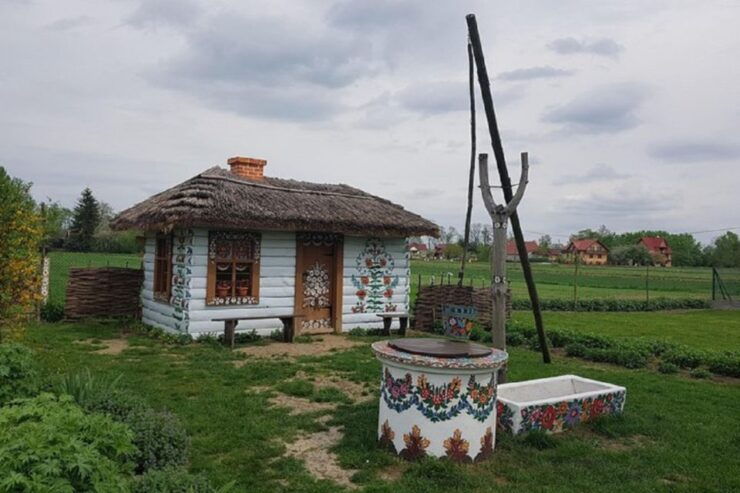 From Krakow: Zalipie and Painted Village Guided Tour - Tour Duration and Cancellation Policy