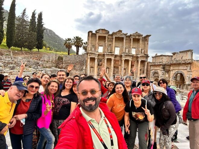 From Kusadasi: Guided Ephesus Tour With Ciber Ephesus Museum - Guided Experience