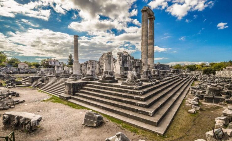 From Kusadasi: Guided Tour of Priene, Miletos and Didyma - Tour Overview