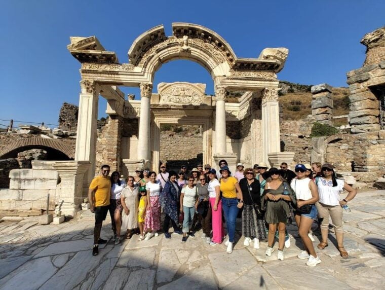 From Kusadasi: Sirince Village and Ephesus Tour - Exploring the Itinerary in Detail