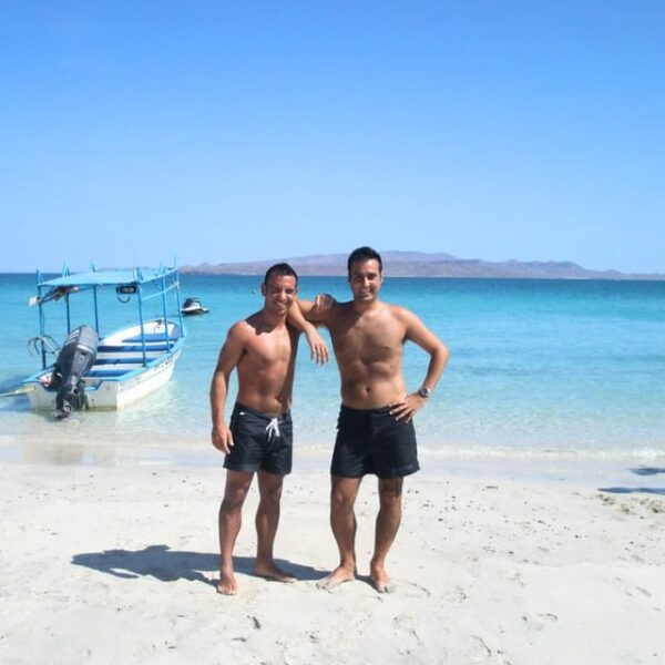 From La Paz: All-inclusive Espíritu Santo Island Tour - Delicious Seafood Picnic