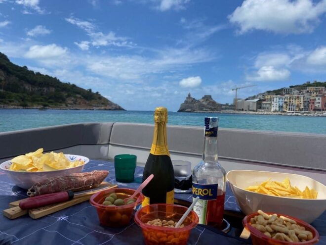 From La Spezia: 5 Terre Private Boat Tour (Lunch and Drinks) - Meeting Point