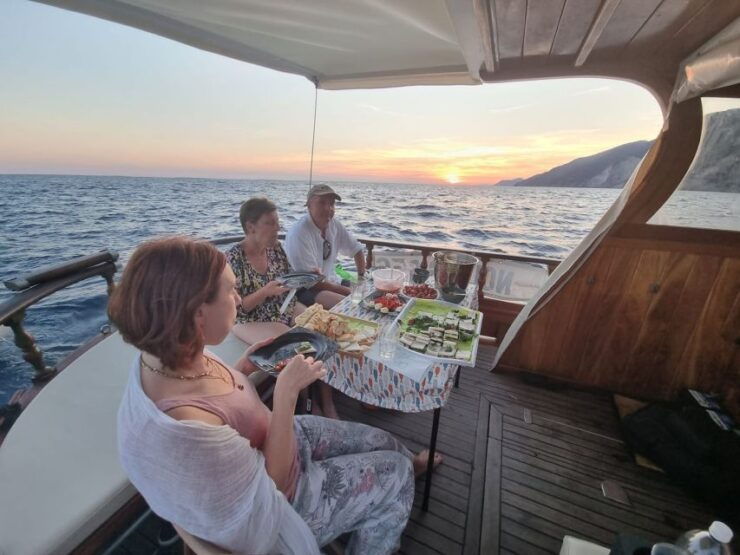 From La Spezia: Cinque Terre Boat Tour With Lunch and Wine - Tour Highlights and Inclusions