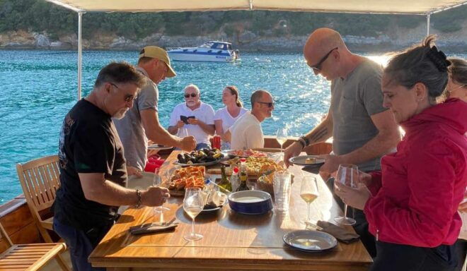 From La Spezia: Portovenere and the Islands Boat Experience - Onboard Amenities and Services