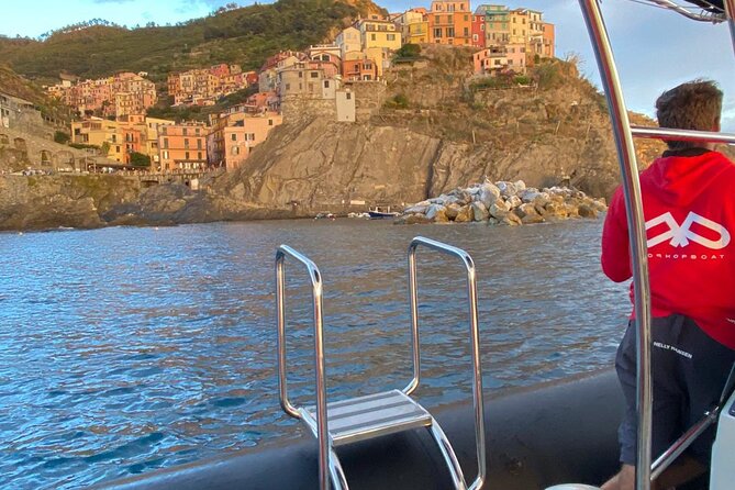 From La Spezia: The Sunset Cinque Terre Boat Tour - Accessibility Information