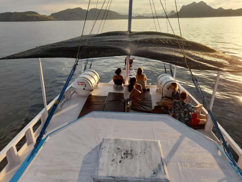 From Labuan Bajo Explore komodo island & Snorkeling - Taka Makasar and Snorkeling Opportunities