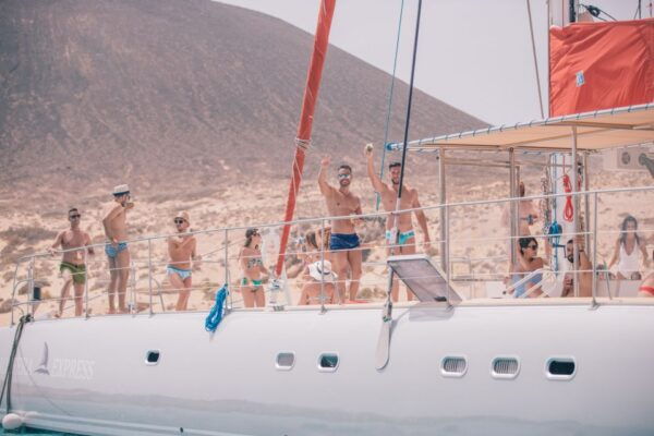 From Lanzarote: Sailing Day Trip Around La Graciosa - Review 2