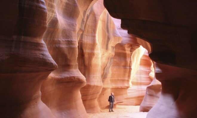 From Las Vegas: 3-Day Tour of Iconic American Natural Beauty - Day 1: Las Vegas — Zion National Park — Lake Powell