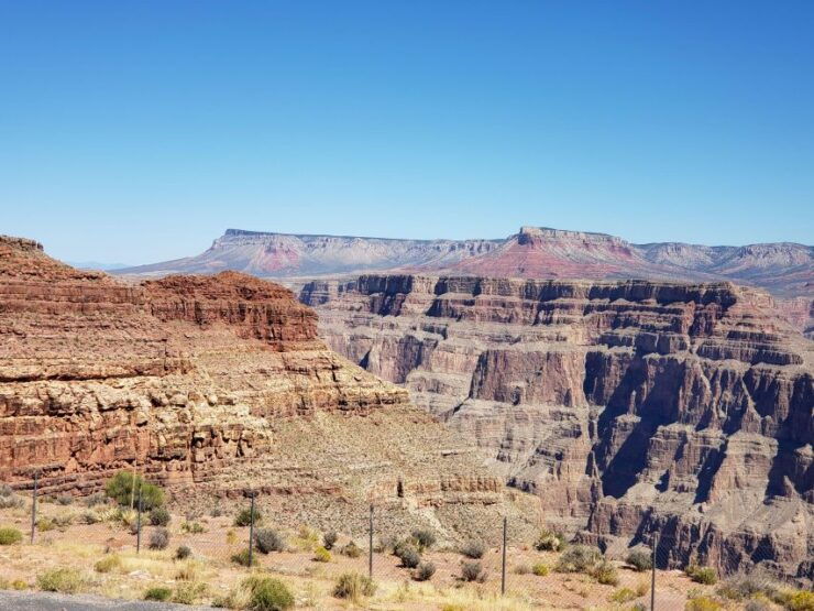 From Las Vegas:West Rim,Hoover Dam,7 Magic Mountain - Highlights