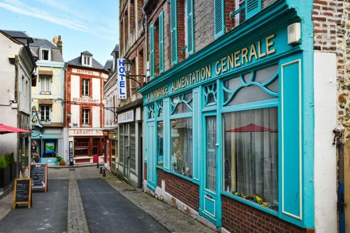 From Le Havre: Deauville and Honfleur Private Day Trip - Booking Your Trip