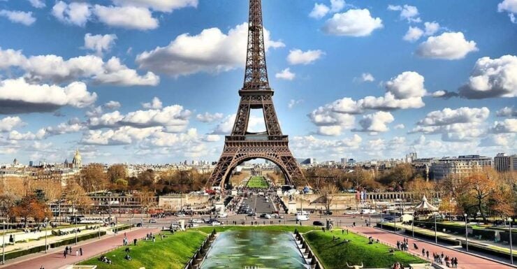 From Le Havre Port: Round-Trip Transfer to Paris by Bus - Comfortable Transportation and Famous Landmarks