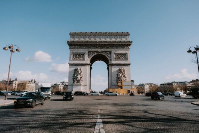From Le Havre Port: Round-Trip Transfer to Paris by Bus - Drive to Paris and Bathroom Break Included