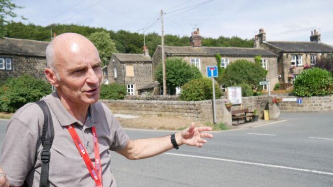 From Leeds: Yorkshire Dales Emmerdale Locations Bus Tour - Related Tours and Experiences