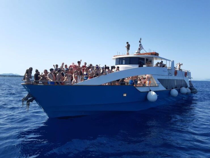 From Lefkimmi: Corfu, Kavos Party Booze Cruise - Experience Highlights