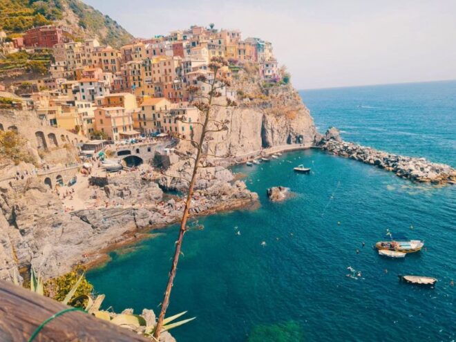 From Levanto: Cinque Terre Private Boat Tour - Tour Duration and Languages