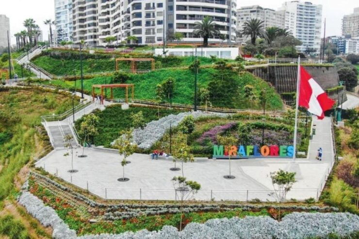From Lima Miraflores and Huaca Pucllana Tour - Tour Highlights
