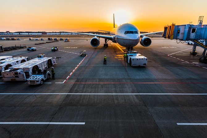 From Linz to Frankfurt Airport Private Transfer - Punctual & Friendly Driver - Driver Qualifications