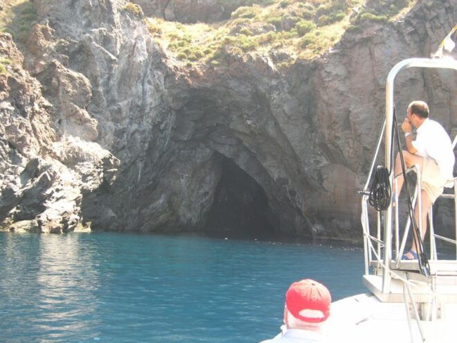 From Lipari: Boat Tour to Vulcano Island - Meeting Point & Directions