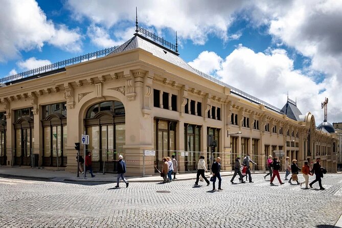 From Lisboa: Porto Private Full Day Tour - Tour Guide and Pickup Details