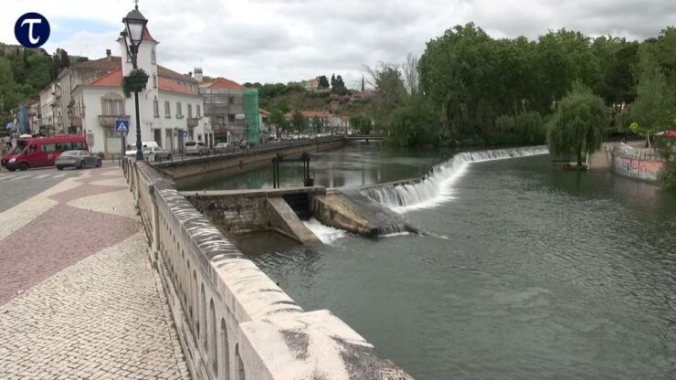 From Lisbon: Castle of Almourol and Convent of Christ Trip - Booking Details