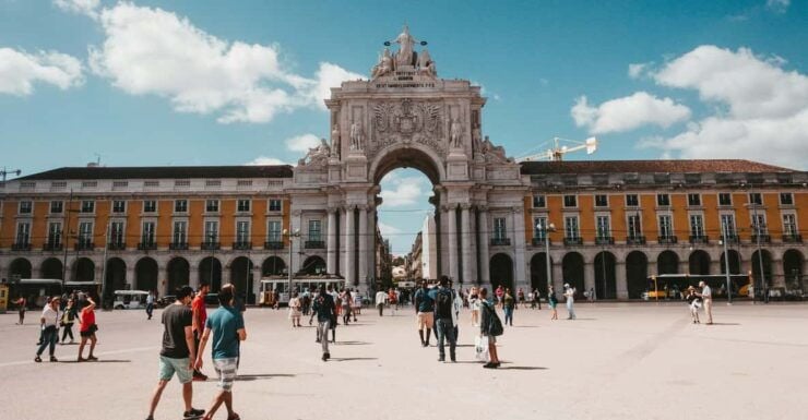 From Lisbon: Day Tour for Pena, Moorish Castle+Cabo Da Roca - Good To Know