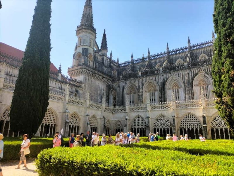 From Lisbon: Day Tour to Tomar, Batalha and Alcobaça UNESCOs - FAQ 
