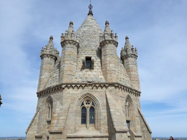 From Lisbon: Évora and Monsaraz Day Tour With Wine Tasting - The Sum Up