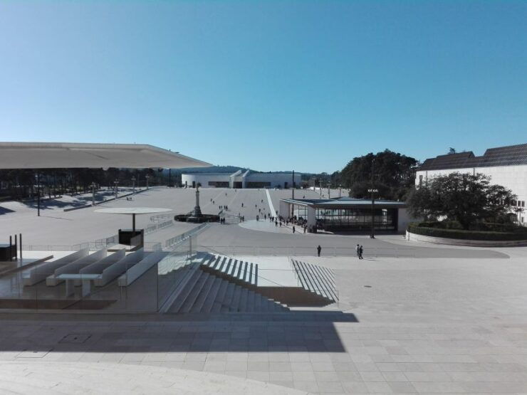 From Lisbon: Fátima, Batalha, Nazaré and Óbidos Private Tour - Tour Details