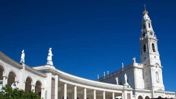 From Lisbon: Fátima, Batalha, Nazaré & Óbidos Full-Day Tour - Directions