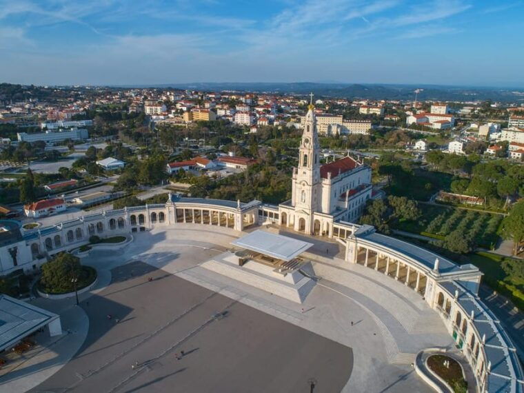From Lisbon: Fatima, Batalha, Nazare, Obidos - Small Group - Who is this tour best for?