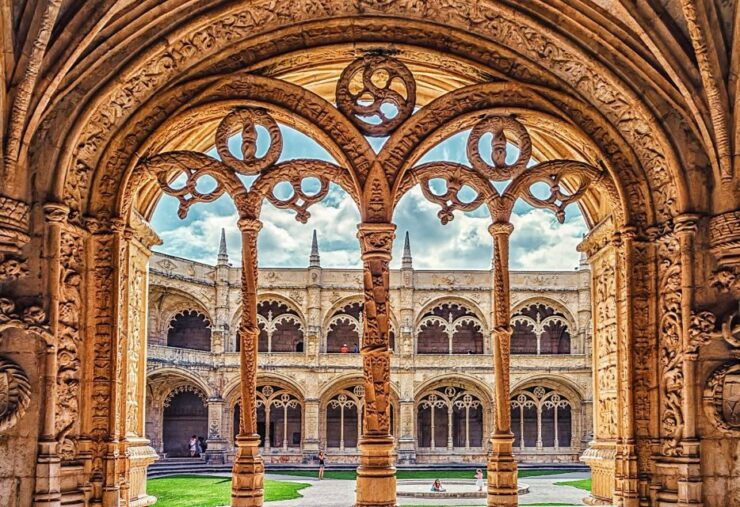 From Lisbon: Fatima, Nazaré, Óbidos Full-Day Trip - Experience Highlights