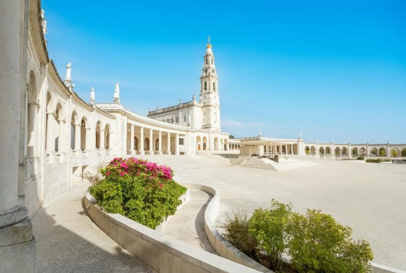 From Lisbon: Fátima, Nazaré & Óbidos with a Local Guide - The Practical Side