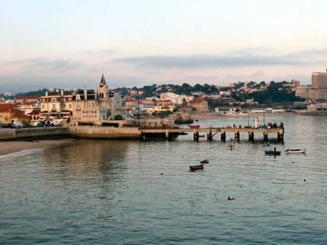 From Lisbon: Full-Day Sintra Tour by Luxury Car or Minivan - Directions and Logistics