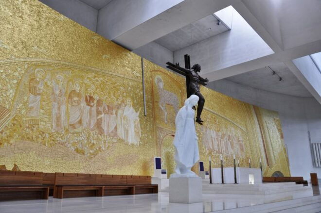 From Lisbon: Half-Day Fátima Tour - Guide Rating