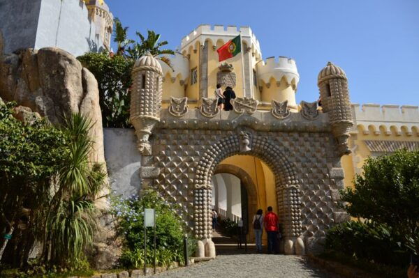 From Lisbon: Half-Day Private Sintra Cascais Tour - Itinerary