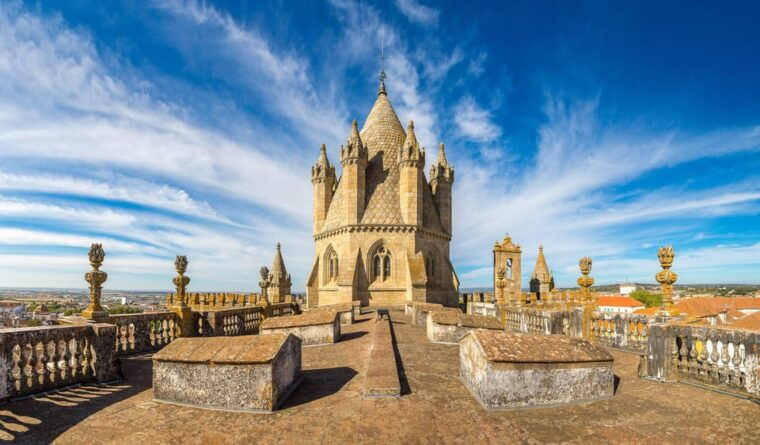 From Lisbon: Private Évora and Monsaraz Day Trip - FAQ