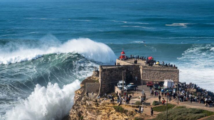 From Lisbon: Private Óbidos and Nazaré Tour - Highlights of Óbidos