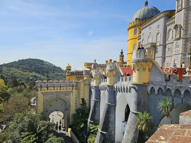 From Lisbon: Private Sintra Tour with a Local Guide - Cascais: A Charming Coastal Introduction