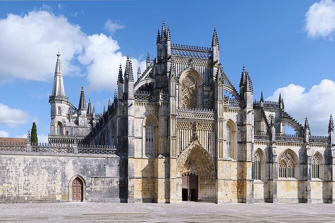 From Lisbon: Private Tour Fátima, Batalha, Nazaré, Óbidos - Private Tour Inclusions