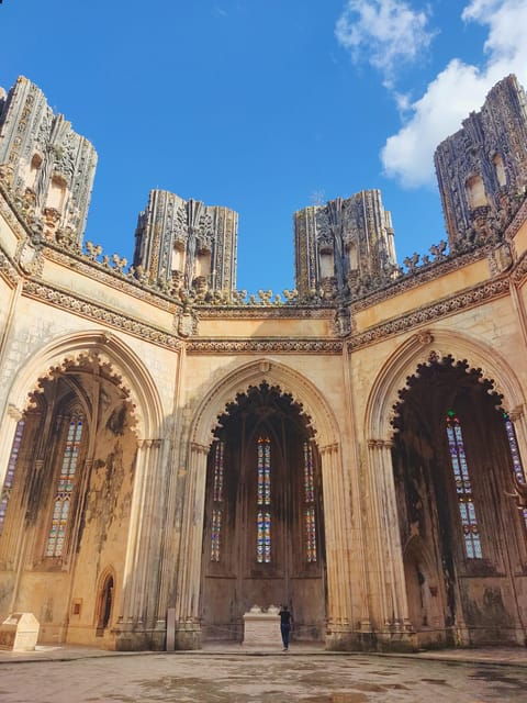 From Lisbon: Private tour to Óbidos, Nazaré, Fátima, Batalha and Alcobaça. - Fátima: A Spiritual Heart