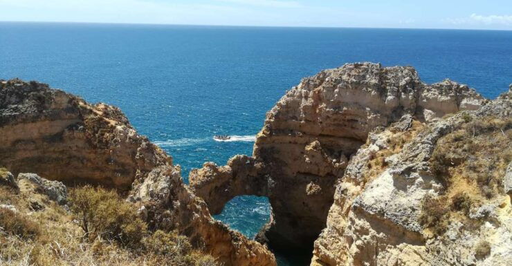 From Lisbon: Private Transfer to Lagos/Portimão/Carvoeiro - Good To Know