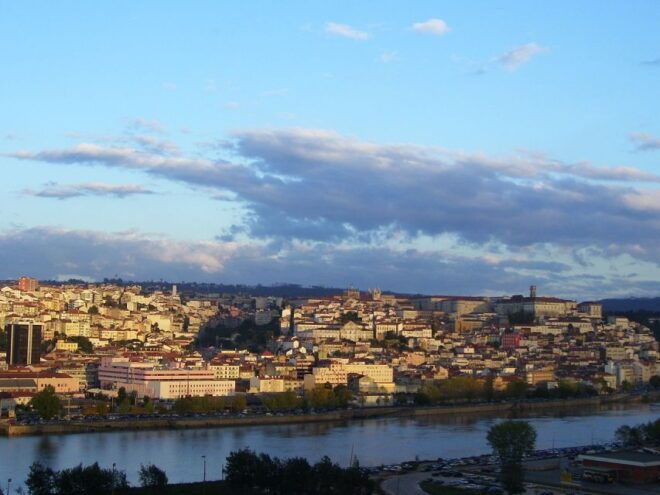 From Lisbon: Private Transfer to Porto With City Stops - Booking Details and Flexibility