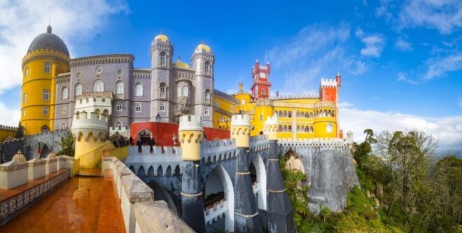 From Lisbon: Sintra Highlights and Pena Palace Full-Day Tour - Full Description