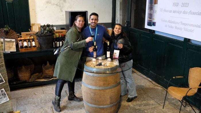 From Lisbon: Sintra, Pena Palace, Cascais and Wine Tasting - FAQ