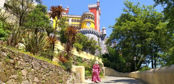 From Lisbon: Sintra, Regaleira and Pena Palace Guided Tour - Customer Reviews