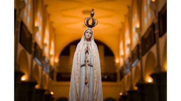 From Lisbon T Fatima 3h Luxury Private Tour - Directions