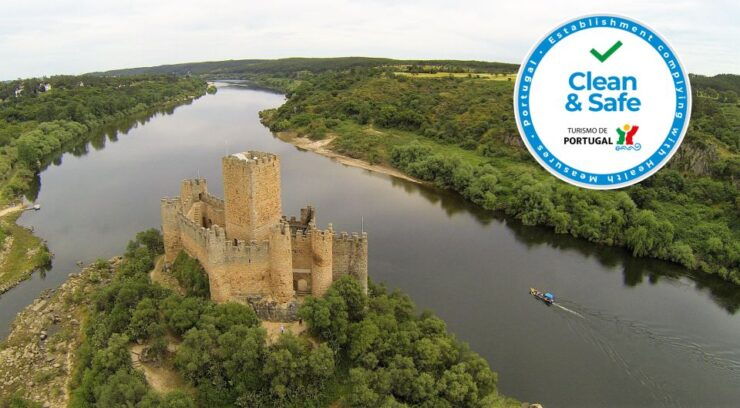 From Lisbon: Tomar and Almourol Castles Day Trip - Tour Duration and Guide Availability