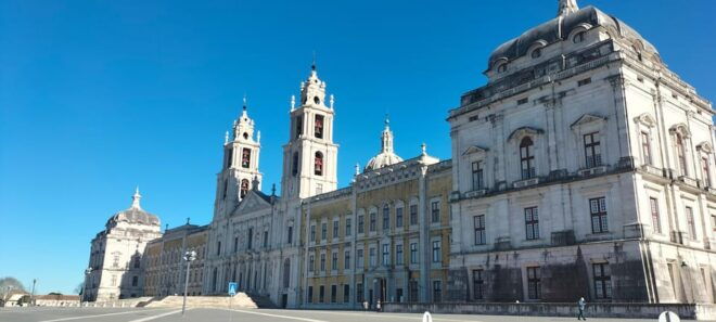 From Lisbon: Tour to Óbidos, Mafra & 3 Wineries 15 Tastings - Pickup Service From Lisbon