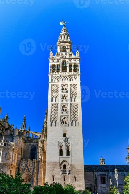 From Lisbon: Tour to Sevilha - 2 Days - Tour Itinerary Highlights