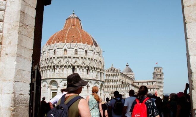 From Livorno: Day Trip to Pisa and Cinque Terres Manarola - Description